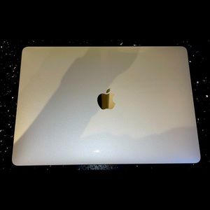 2018 MacBook Air (Retina, 13”)